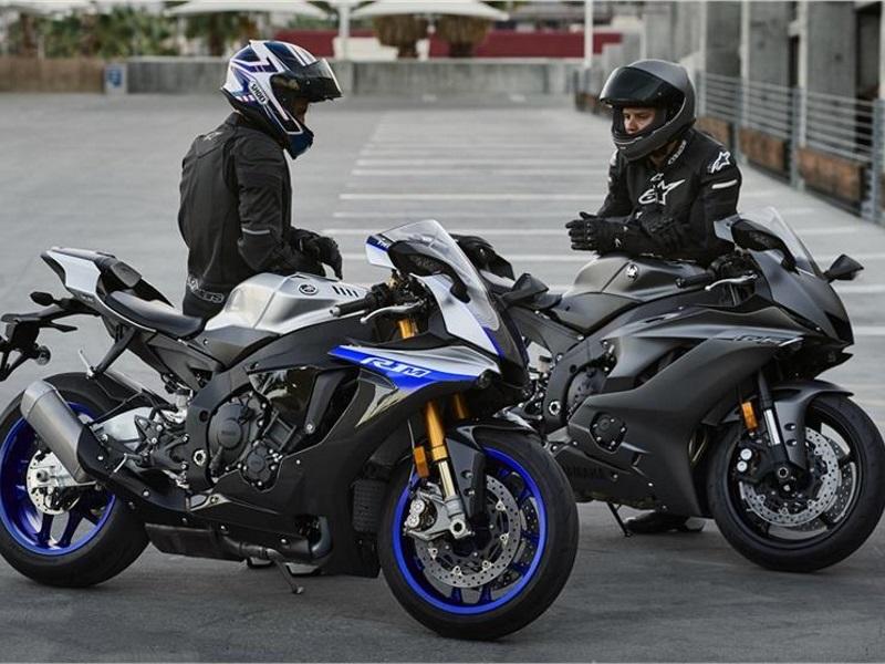 motorbikes 